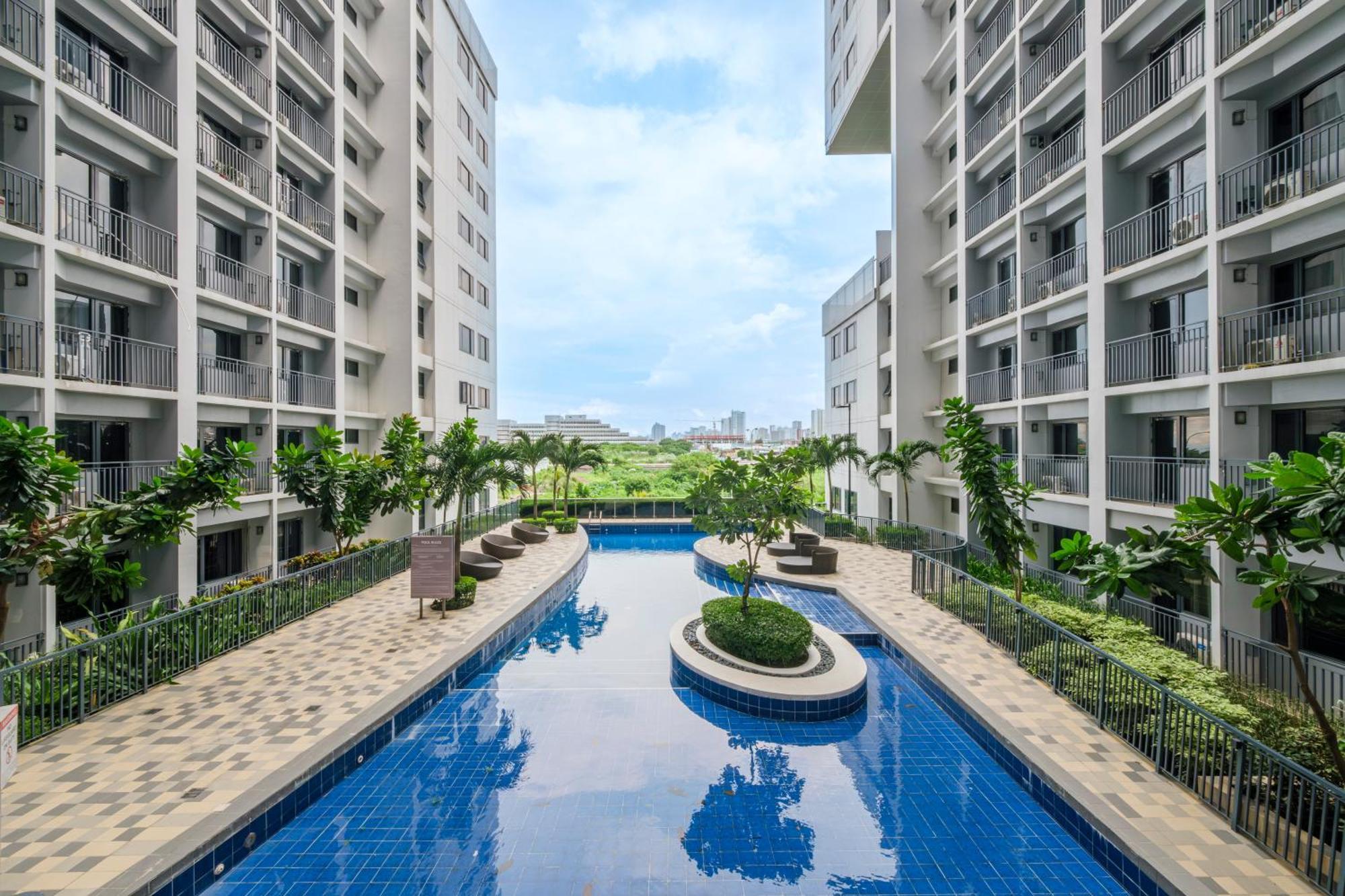 2 Side-By-Side P00L Front Condos, 6 Beds, 2 Cr, 2 Kitchen For 10 Guests At Moa Manila Exterior photo
