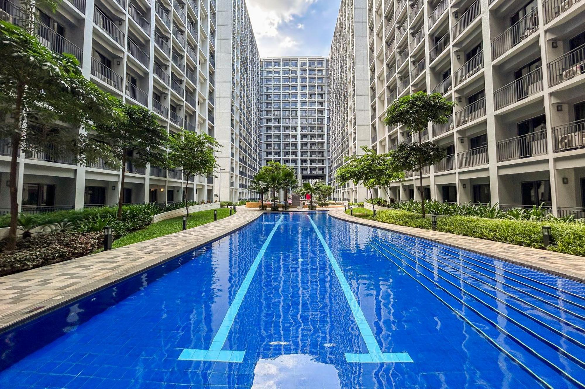 2 Side-By-Side P00L Front Condos, 6 Beds, 2 Cr, 2 Kitchen For 10 Guests At Moa Manila Exterior photo